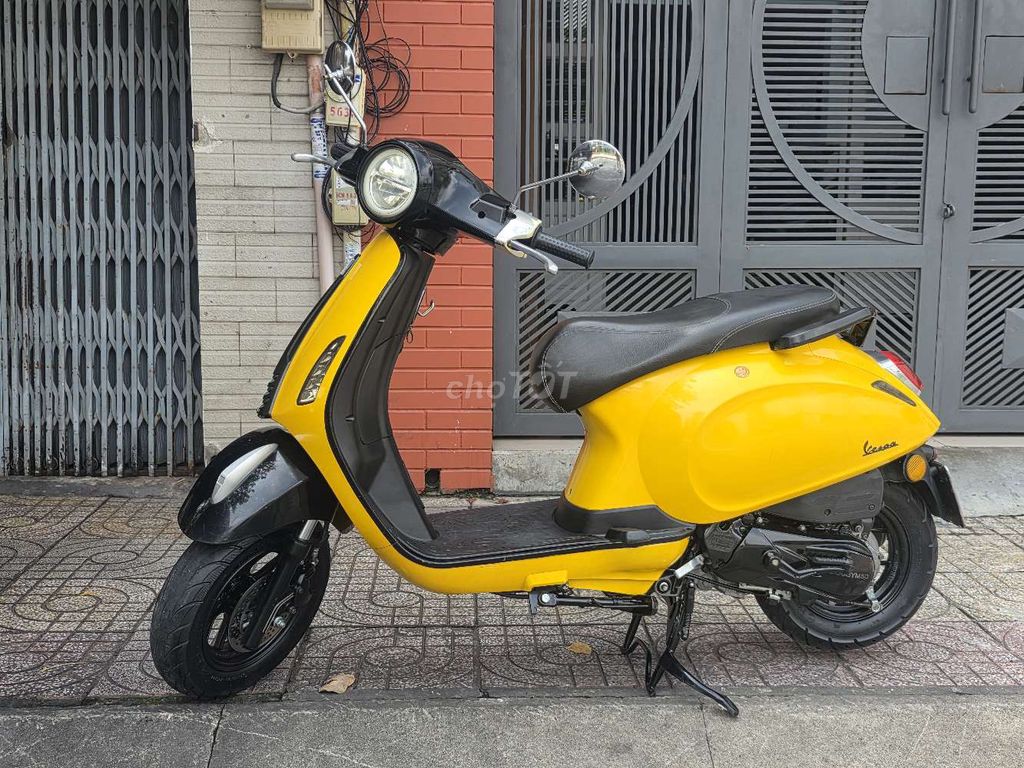 Скутер 50cc Detech Bossym 2022 Желтый. Городской номер