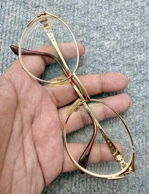 Gọng kính nữ YSL – Hàng hiệu Pháp. Mua bán Phụ kiện thời trang khác tại Quận Phú Nhuận Tp Hồ Chí Minh được đăng bởi ĐẠI NGUYỄN
