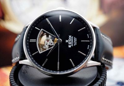 Đồng Hồ Edox Les Vauberts Open Heart Chính Hãng. Mua bán Đồng hồ tại Quận 3 Tp Hồ Chí Minh được đăng bởi Đồng Hồ Nội Địa Nhật
