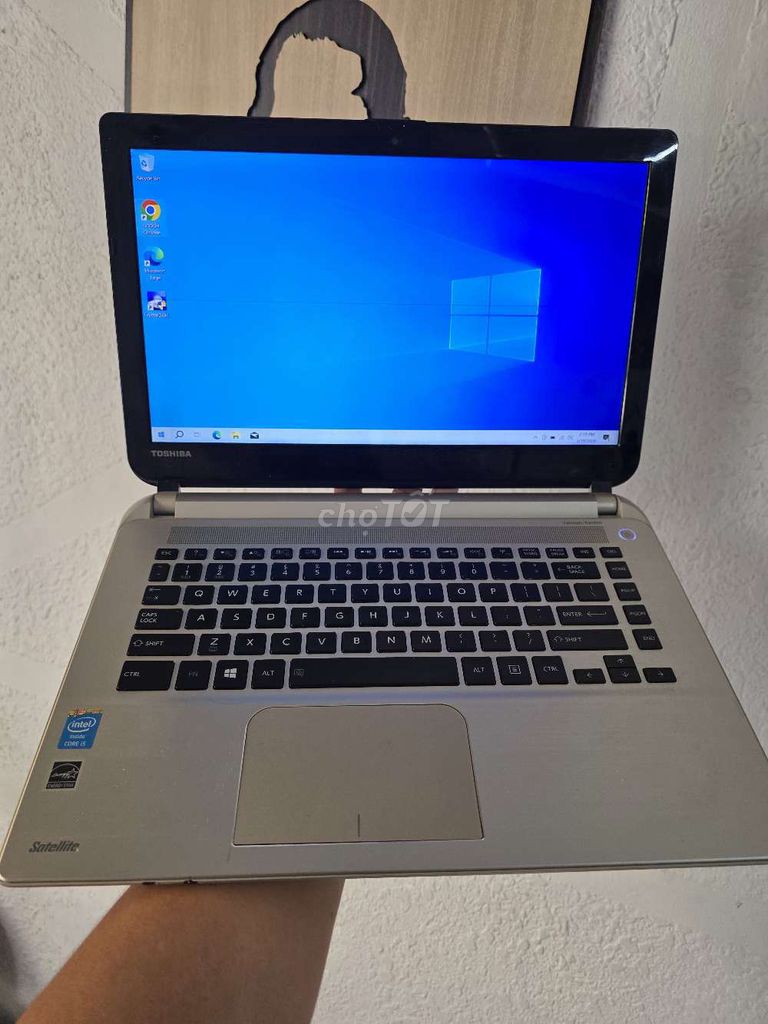 Laptop Toshiba E45 sài full, màn sọc chỉ. Mua bán Laptop tại Quận 10 Tp Hồ Chí Minh được đăng bởi Thắng GFT hình 1