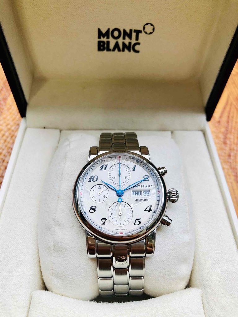 MONTBLANC STAR CHRONOGRAPH DAY-DATE 106468 39mm