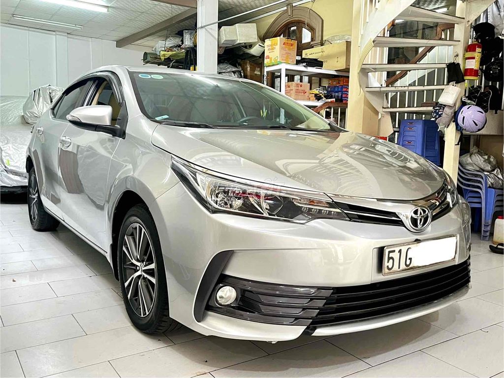 Toyota Corolla Altis 1.8G 2018.Xe gia đình đẹp. Mua bán Ô tô tại Quận 7 Tp Hồ Chí Minh được đăng bởi Thanh Bình Land hình 1
