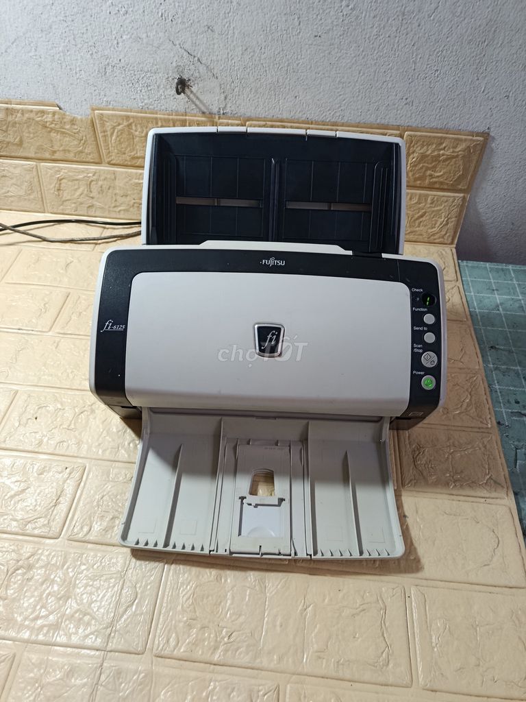 Máy scan Fujitsu fi-6125 2 Mặt Tự Động . Mua bán Đồ dùng văn phòng tại Quận Ninh Kiều Cần Thơ được đăng bởi Nguyễn lộc hình 1