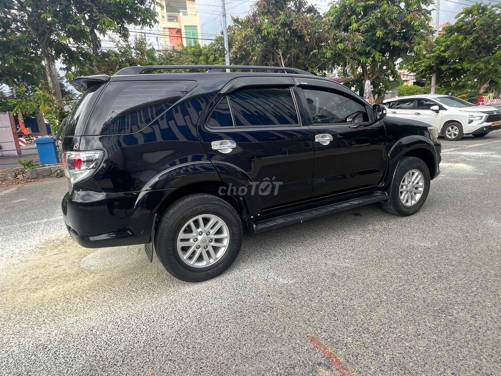 Toyota Fortuner 2013 2.7V 4x4 AT - 121000 km. Mua bán Ô tô tại Huyện Hóc Môn Tp Hồ Chí Minh được đăng bởi luân lê minh hình 4