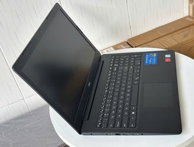 Dell Vostro 3580 Core i7-8565U, RAM 16GB, SSD 256G. Mua bán Laptop tại Quận Tân Bình Tp Hồ Chí Minh được đăng bởi Laptop Nguyễn Nghĩa