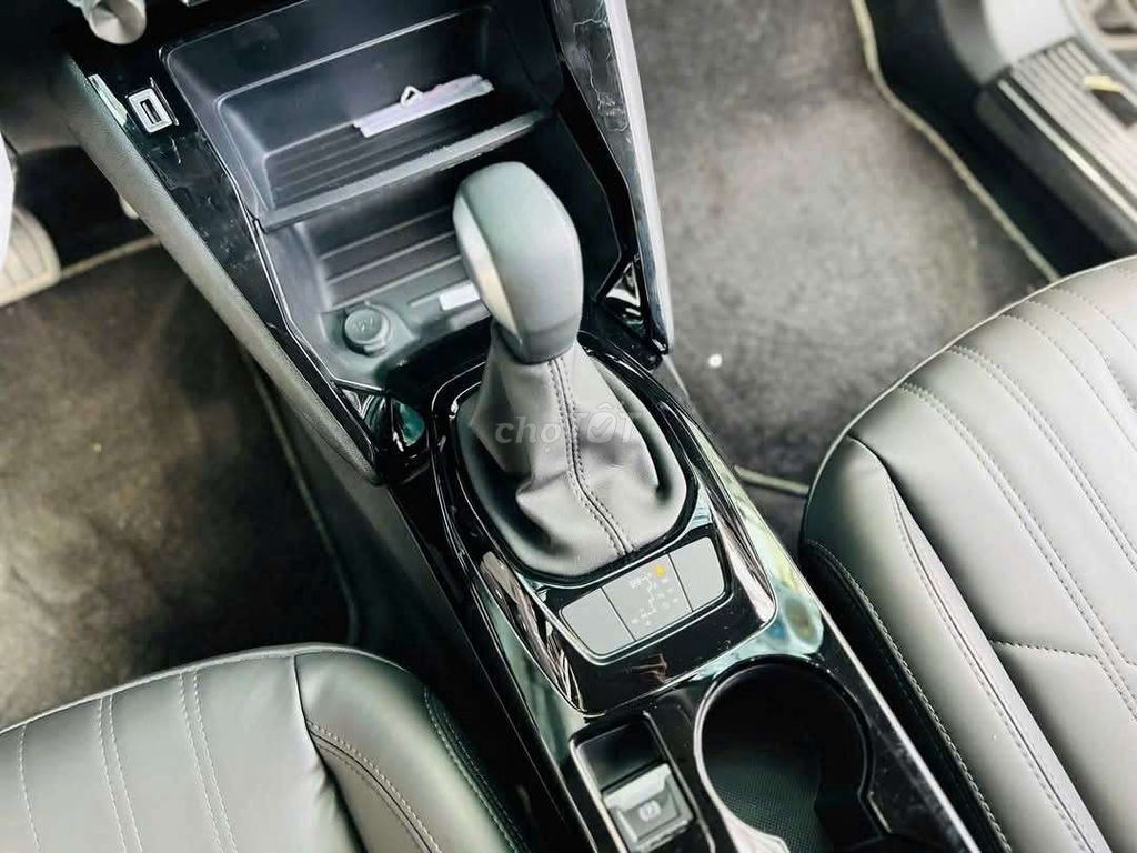Peugeot 2008 GTline 1.2turbo sx 2022, lướt 4,5V. Mua bán Ô tô tại Thành phố Thủ Đức Tp Hồ Chí Minh được đăng bởi Đức Hưng Siêu thị ô tô Thủ Đức hình 11