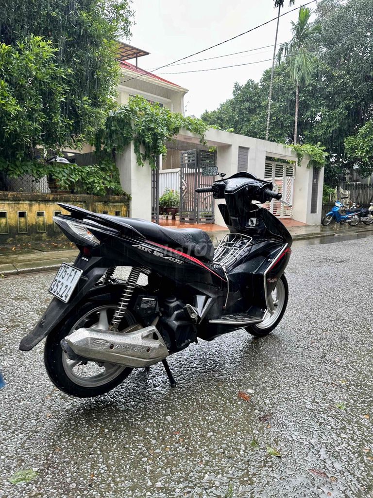 AB 2015 máy rin êm 17tr500 ***. Mua bán Xe máy tại Thành phố Huế Thừa Thiên Huế được đăng bởi Xe Máy Trường An Phát hình 6