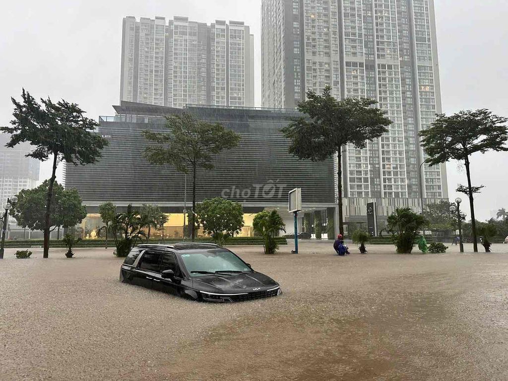 tìm xe ô tô cũ ngập nước lấy việc cho thợ làm. Mua bán Ô tô tại Quận Bắc Từ Liêm Hà Nội được đăng bởi Lê Quang hình 3