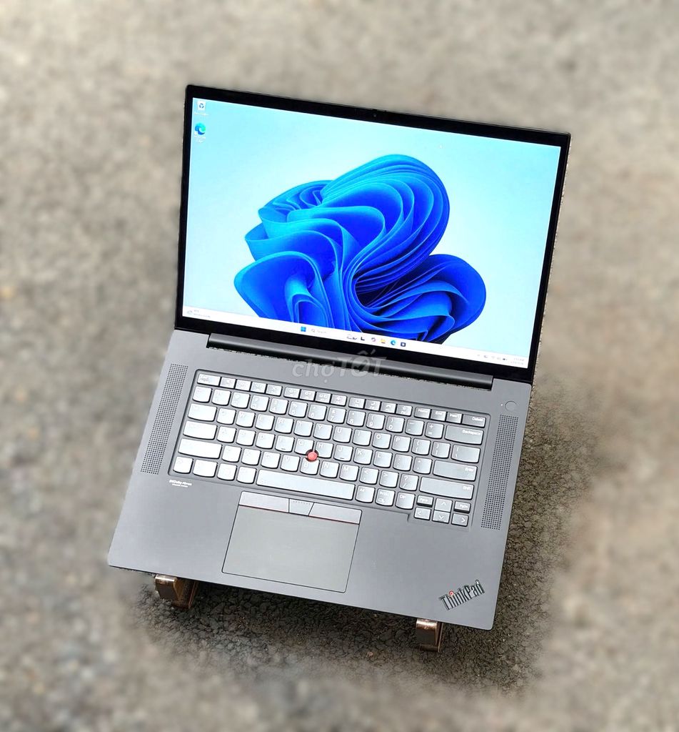 ThinkPad P1: i7-11850H/ 32GB/ 1TB/ T1200 Màn 4K. Mua bán Laptop tại Quận Hải Châu Đà Nẵng được đăng bởi TTCenter 484 NÚI THÀNH hình 1
