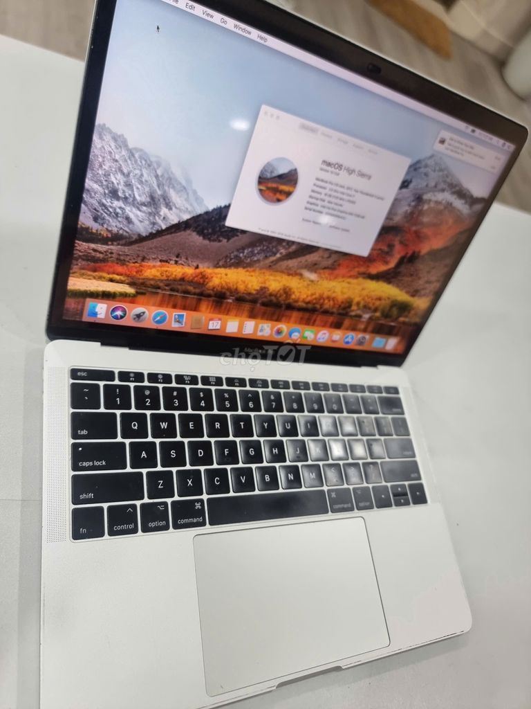 Macbook pro 2017 I7/16GB/256GB