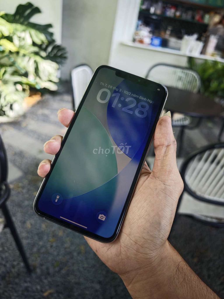 Apple iPhone 11 Pro Max 64GB Bạc. Mua bán Điện thoại tại Thành phố Mỹ Tho Tiền Giang được đăng bởi Quan Nguyễn  hình 1
