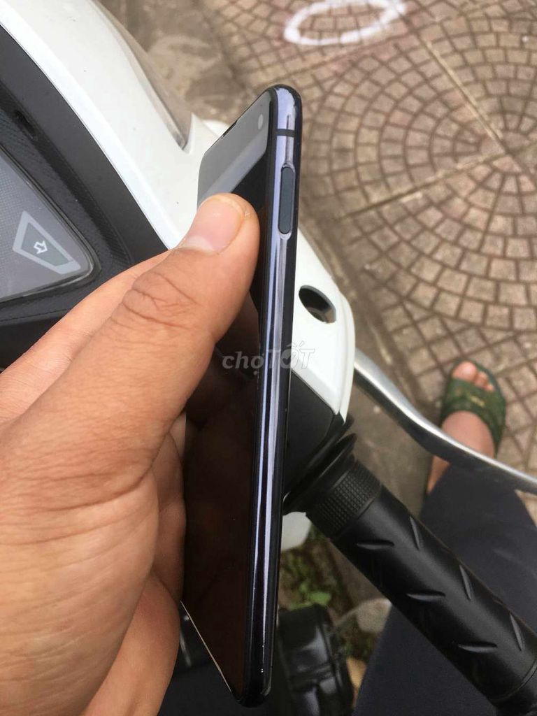 Samsung S10e 6GB Đen Mỹ. Mua bán Điện thoại tại Huyện Thanh Thuỷ Phú Thọ được đăng bởi Hoà Nguyễn hình 1