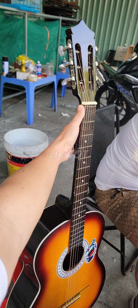 Guitar cho ai về tập chơi