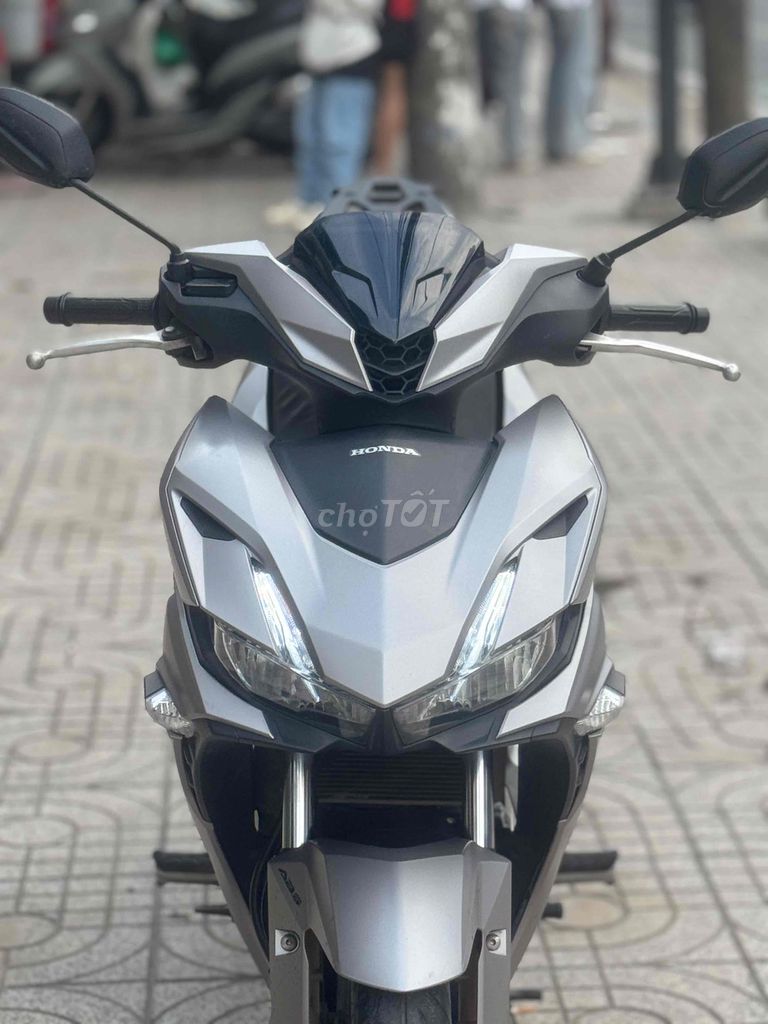 Honda Winner V3 ABS серебристый с документами