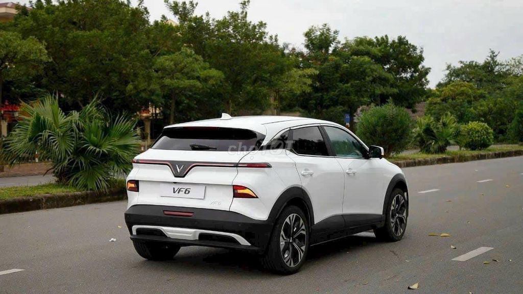 VF6 Plus Vin 2025 sẵn xe giao ngay. Mua bán Ô tô tại Quận Đống Đa Hà Nội được đăng bởi HUY BÁCH hình 6