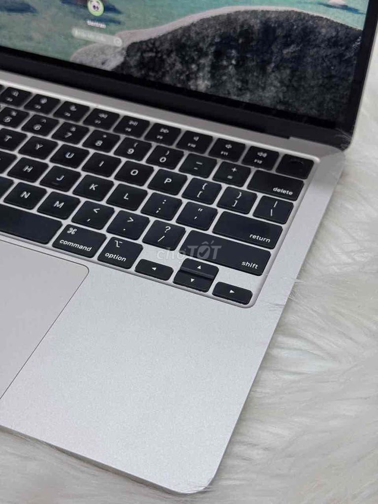 Macbook Air M2 8GB/256GB Starlight Pin 89 zin all. Mua bán Laptop tại Quận 5 Tp Hồ Chí Minh được đăng bởi Phan Thế Phong  hình 1
