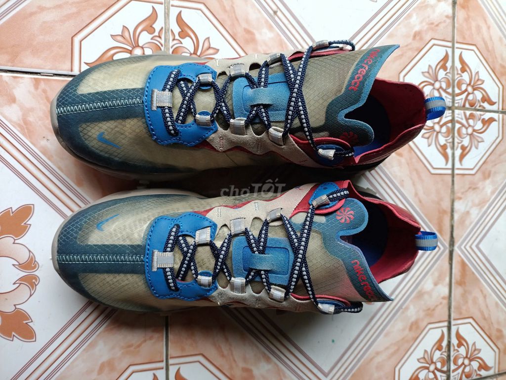 Nike React Element 87 BQ2718-200 Size 41 26cm