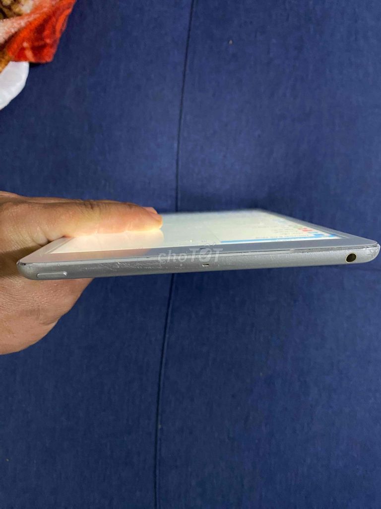 Apple iPad 16GB Bạc. Mua bán Máy tính bảng tại Huyện Thống Nhất Đồng Nai được đăng bởi Nam nguyên  hình 1