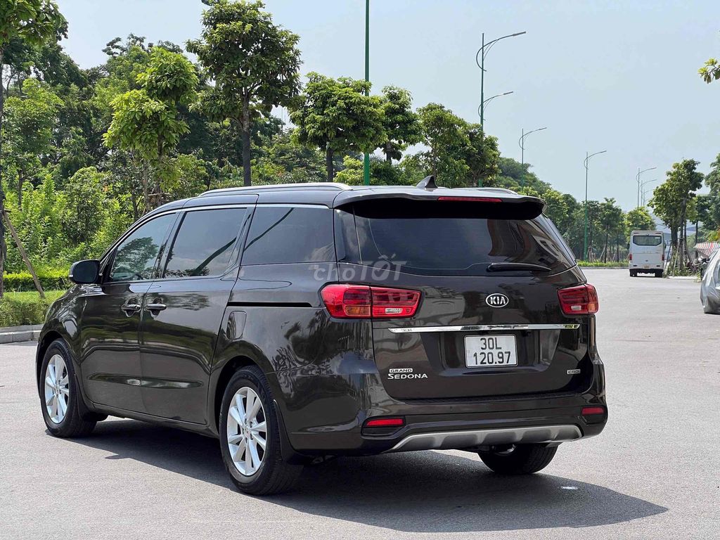 Kia Sedona 2018 2.2 DATH - 96000 km. Mua bán Ô tô tại Quận Long Biên Hà Nội được đăng bởi Le hao hình 4