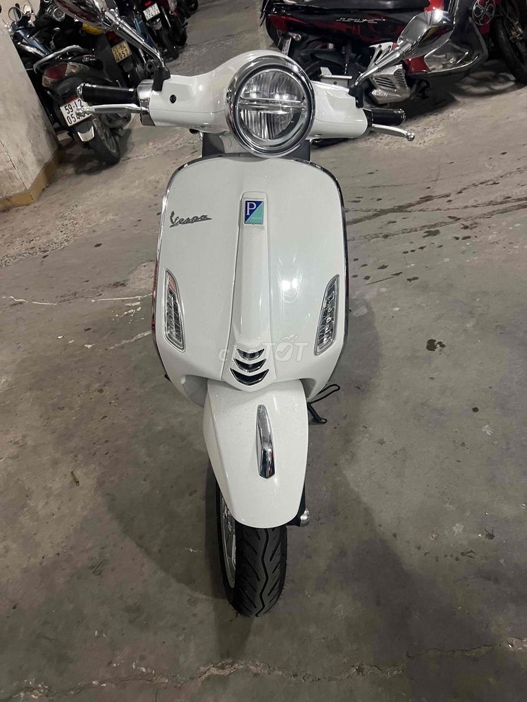 Cần bán xe Vespa siêu lướt. Mua bán Xe máy tại Quận 8 Tp Hồ Chí Minh được đăng bởi Huy hình 4