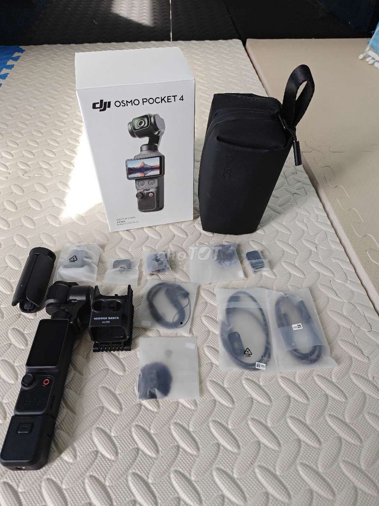 Máy quay DJI Osmo Pocket 4 Combo như mới. Mua bán Máy ảnh, Máy quay tại Thành phố Phú Quốc Kiên Giang được đăng bởi Ngô Sỹ Cường hình 1