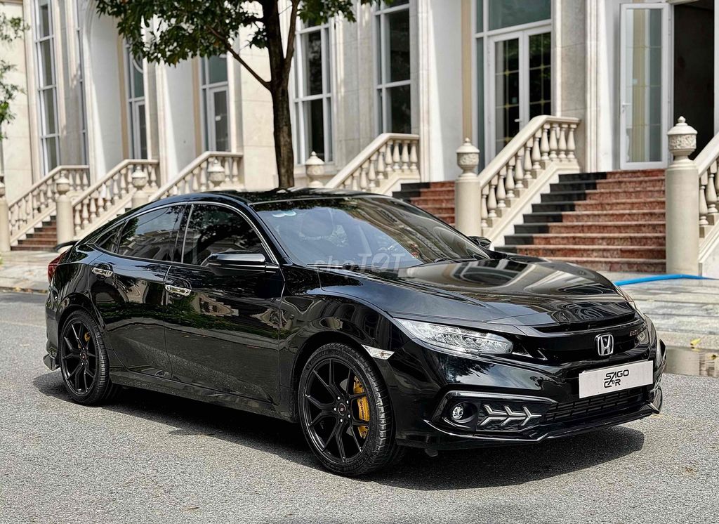 Honda Civic 2019 RS Đen 50.000 km. Mua bán Ô tô tại Thành phố Thủ Đức Tp Hồ Chí Minh được đăng bởi  Thắng Xe Cũ TPHCM hình 2