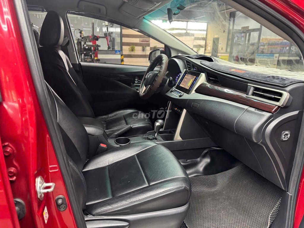 Bán Innova Venturer 2019 - Chất xe đẹp đi kỹ. Mua bán Ô tô tại Thành phố Thủ Đức Tp Hồ Chí Minh được đăng bởi Tấn Quang Toyota Đông Sài Gòn hình 8