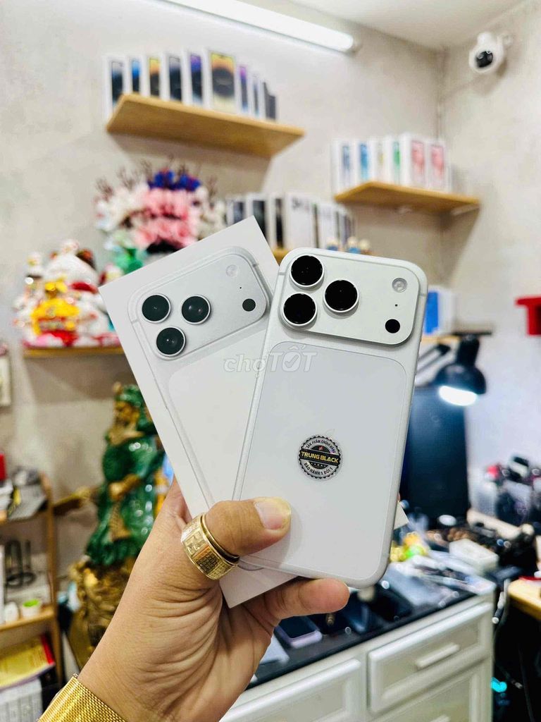 Apple iPhone 17 Pro 256GB Trắng. Mua bán Điện thoại tại Thành phố Long Xuyên An Giang được đăng bởi Trung Black  hình 1
