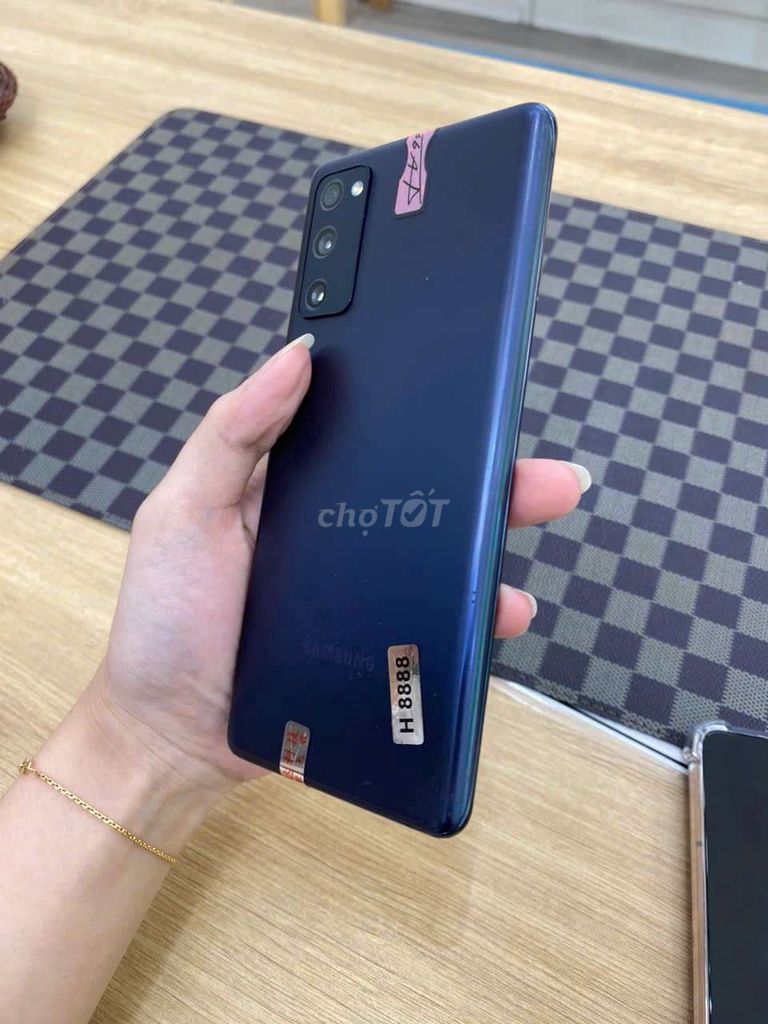Samsung Galaxy S20 FE 128GB máy mỹ. Mua bán Điện thoại tại Quận 1 Tp Hồ Chí Minh được đăng bởi Minh phương hình 1