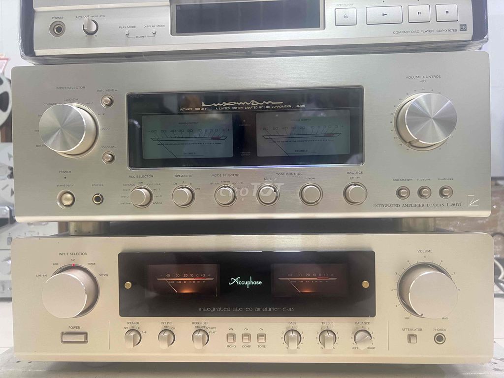 Amply Accuphase E213 Made in Japan