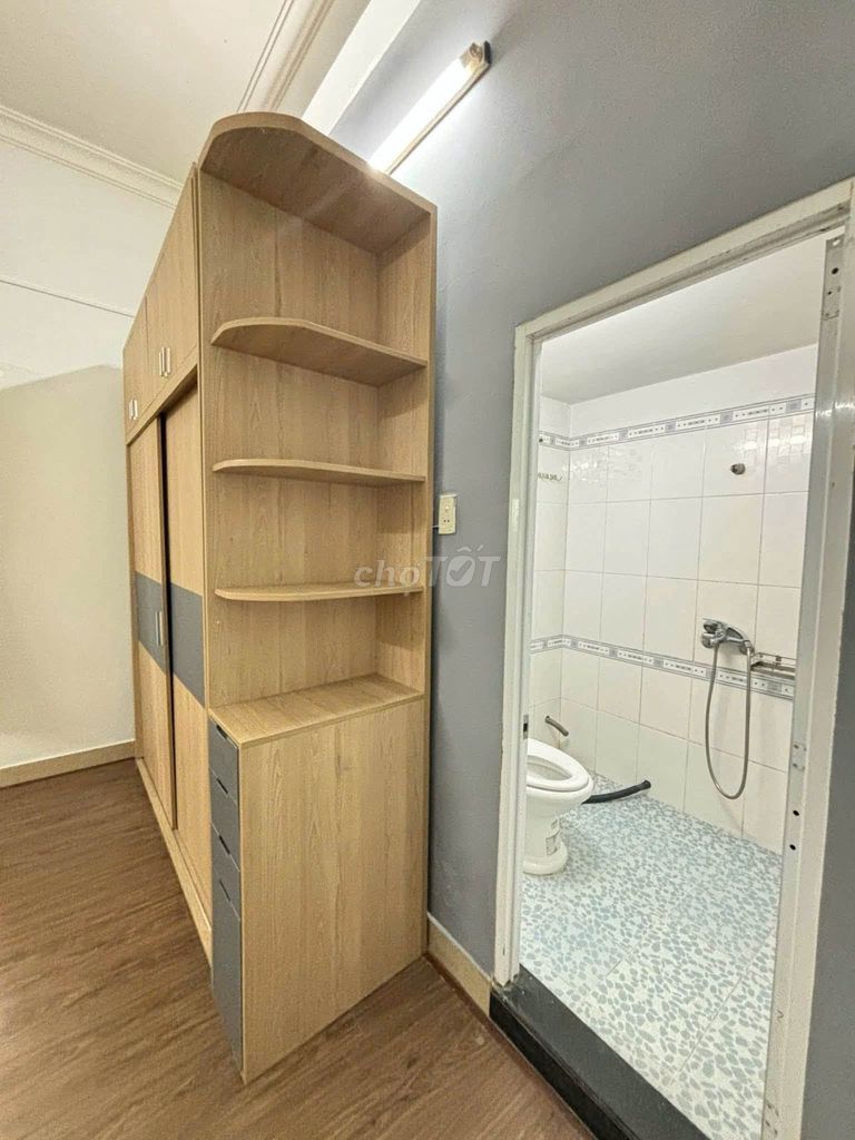 Просторная квартира с 1 спальней на Trưng Nữ Vương — фото 3