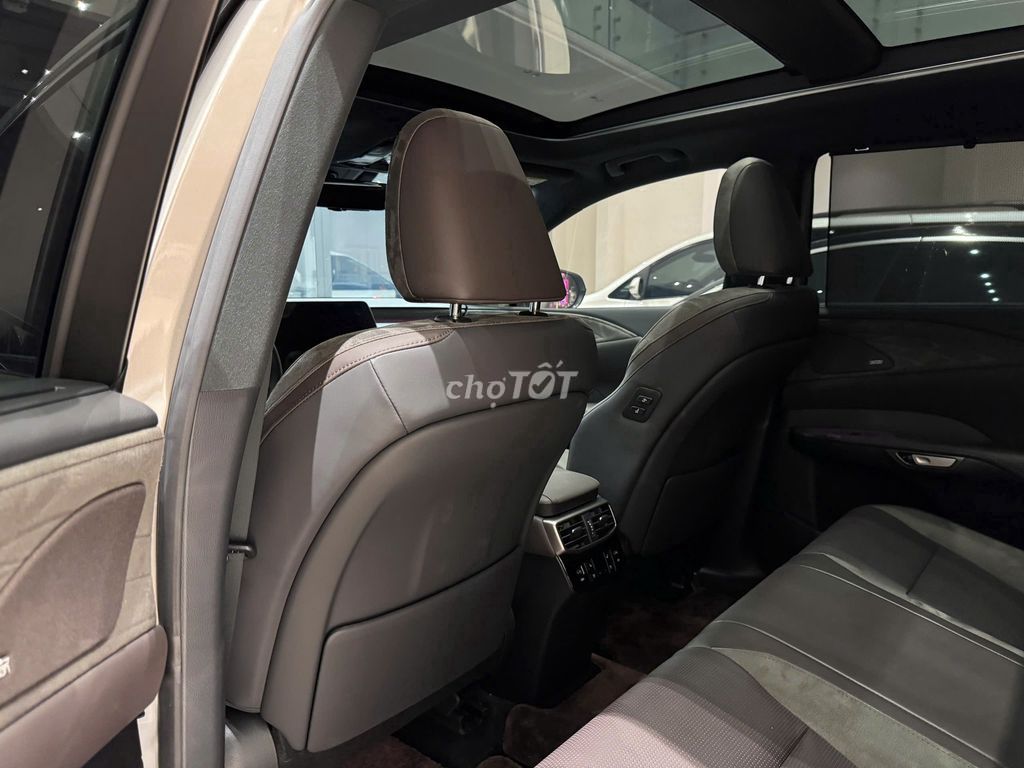 Lexus RX 2024 350 Luxury - 3900 km. Mua bán Ô tô tại Quận Gò Vấp Tp Hồ Chí Minh được đăng bởi Sĩ Minh hình 8
