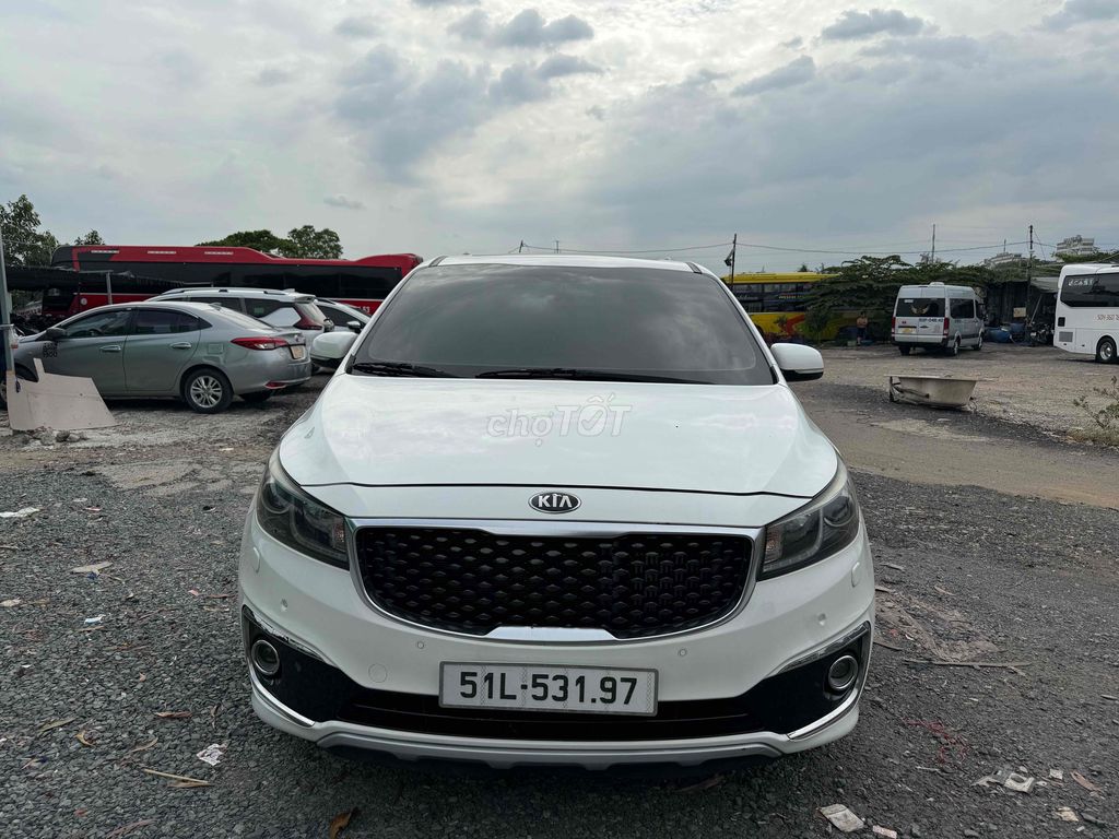 Kia Sedona 2016 2.2 DAT - 86000 km