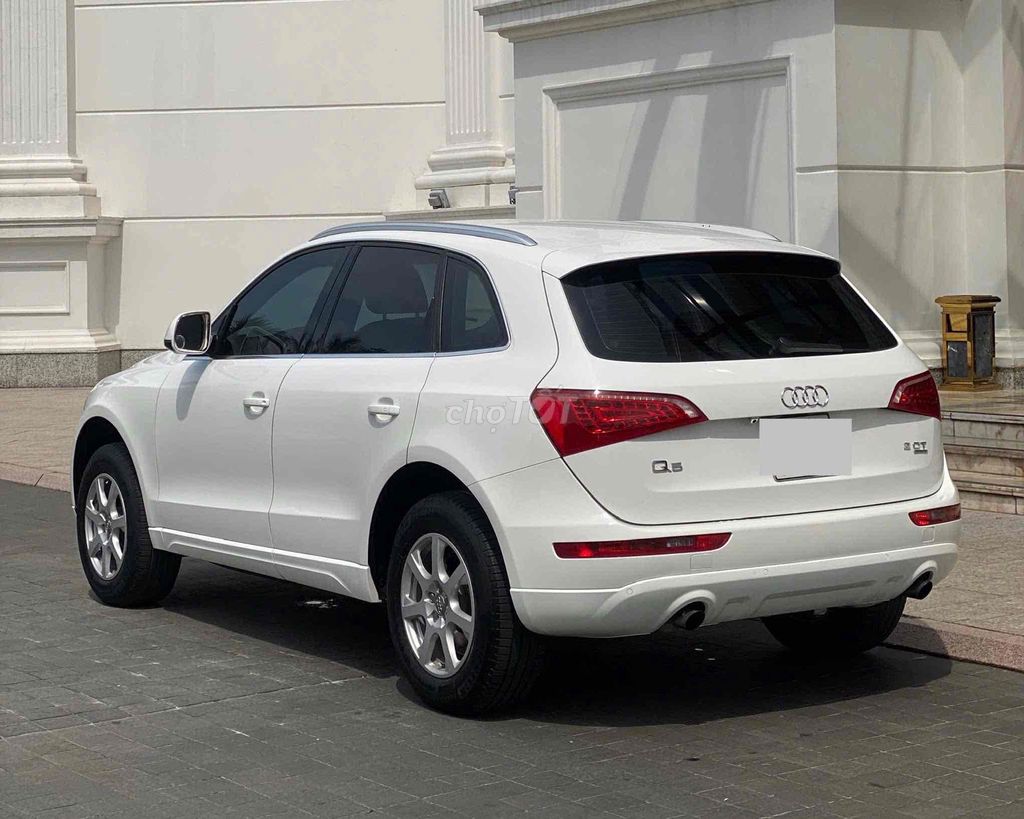 Audi Q5 2.0AT 2012 nhập Đức xe cực chất. Mua bán Ô tô tại Quận Long Biên Hà Nội được đăng bởi Hoàng Thanh auto hình 3