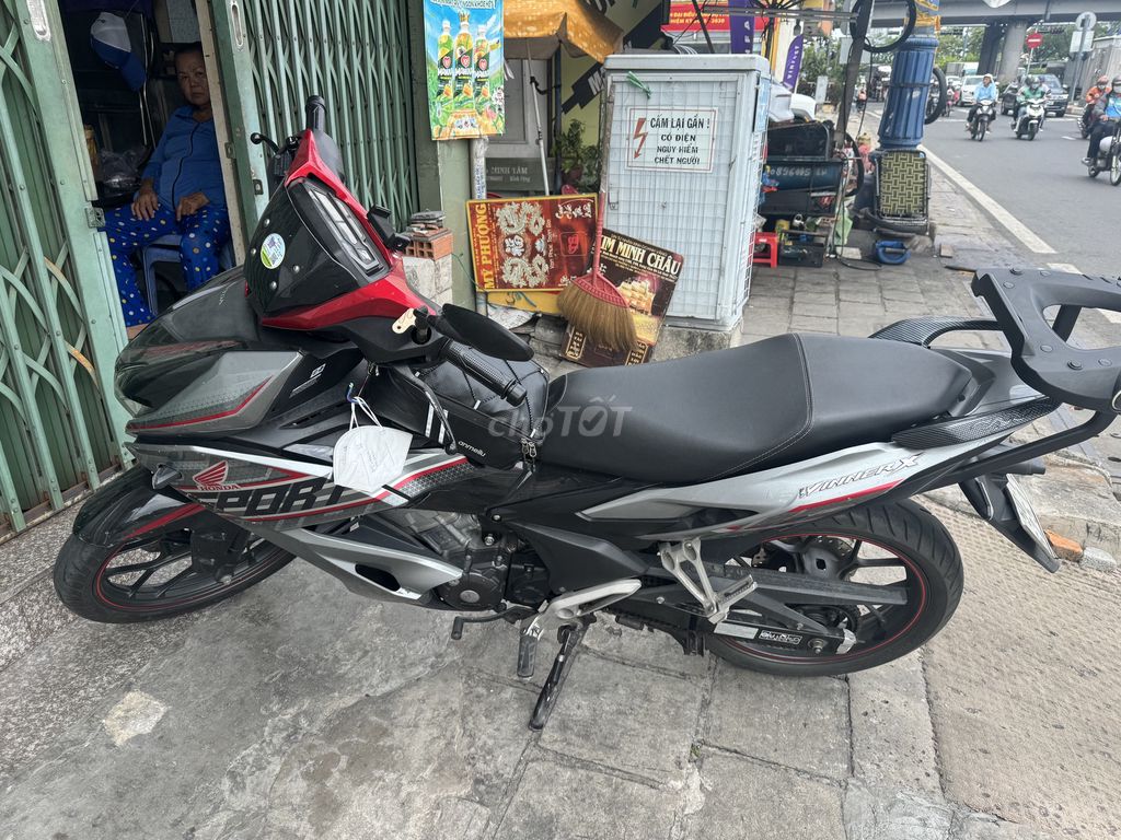 Honda Winner X 2020 ABS черный, красный, серебристый