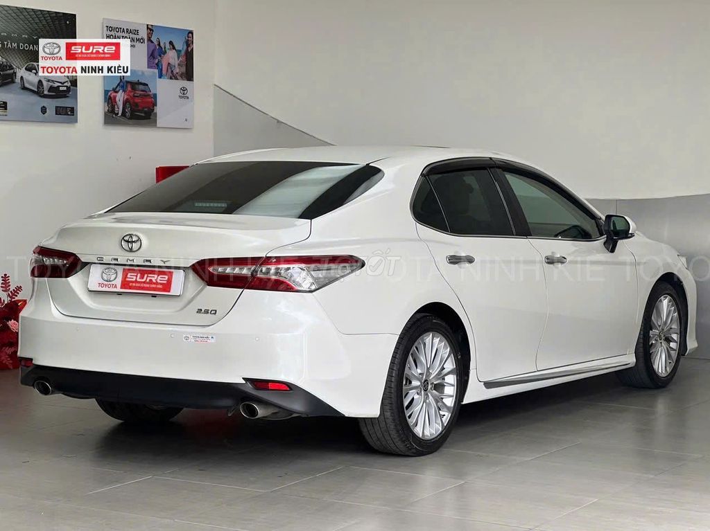 Toyota Camry 2.5Q 2020 - 32.000 km. Mua bán Ô tô tại Quận Ninh Kiều Cần Thơ được đăng bởi Phúc Toyota Ninh Kiều hình 8