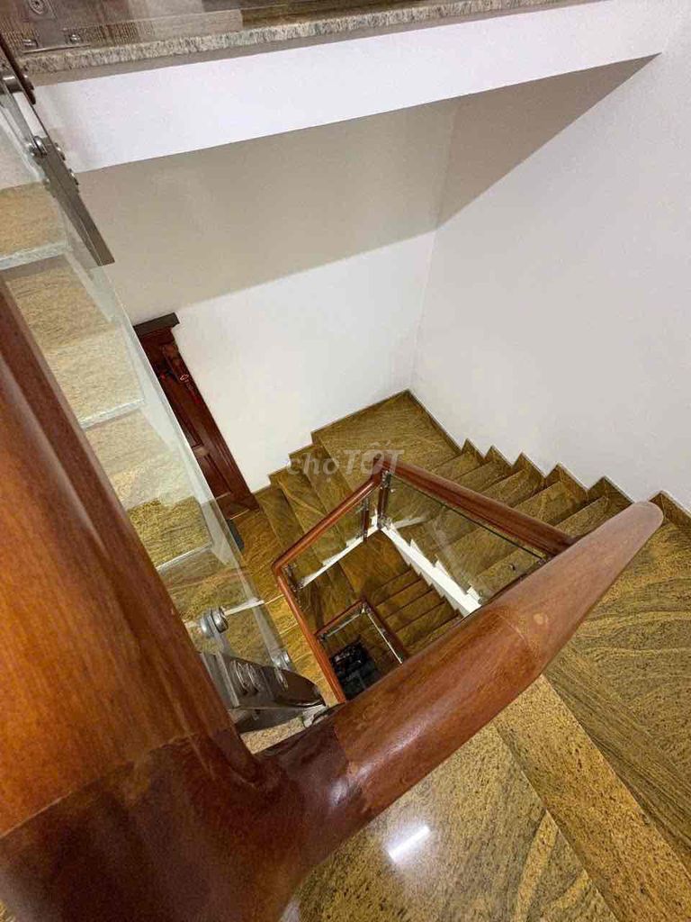 NHÀ ĐẸP GIÁ TỐT SÁT GÒ VẤP (68M -4.5m x 15.3m ) 4 Tầng 6,45 tỷ