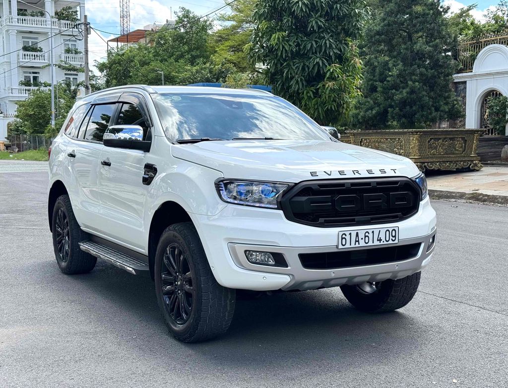 Ford Everest 2019 Titanium 2.0L AT 4x4. Mua bán Ô tô tại Quận 12 Tp Hồ Chí Minh được đăng bởi Hoàng Huy hình 2