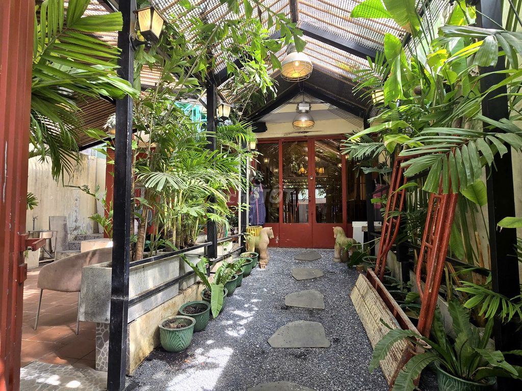 Аренда · 5 комн. · 200 м² · Thành phố Thủ Đức, ул. Đường Nguyễn Văn Hưởng
