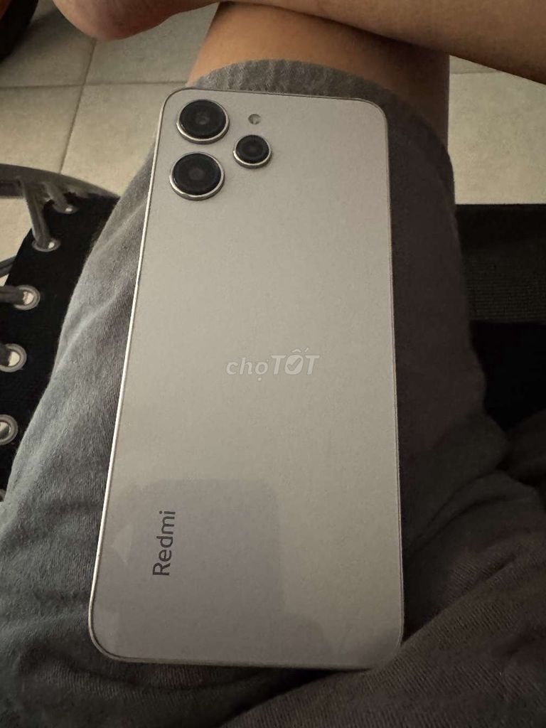 Xiaomi Redmi 12 128GB Bạc. Mua bán Điện thoại tại Quận 12 Tp Hồ Chí Minh được đăng bởi Đại hình 1