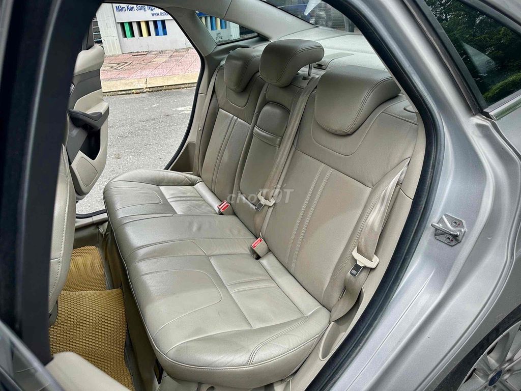 Ford Focus 2013 Bạc , bảo hành chính hãng. Mua bán Ô tô tại Quận 12 Tp Hồ Chí Minh được đăng bởi Toàn Thắng Xe Ford  hình 9