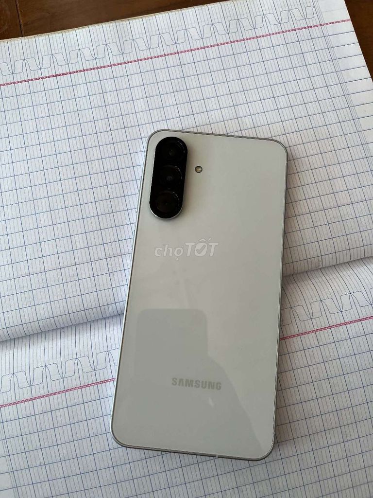 Samsung Galaxy A56 128GB Bạc Đã sử dụng. Mua bán Điện thoại tại Huyện Chợ Lách Bến Tre được đăng bởi lâm hình 1