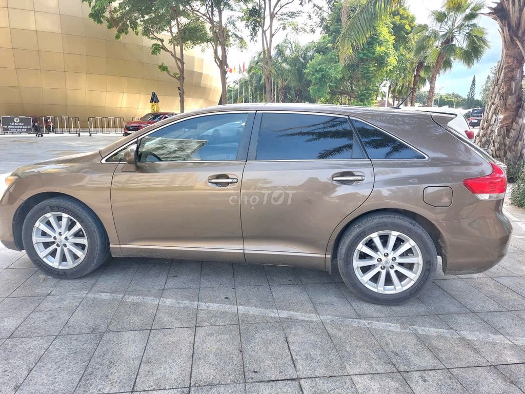 Toyota Venza 2009 Toyota Venza 2.7 AT - 113000 km. Mua bán Ô tô tại Thành phố Vũng Tàu Bà Rịa - Vũng Tàu được đăng bởi Truyen Vu Duc hình 3