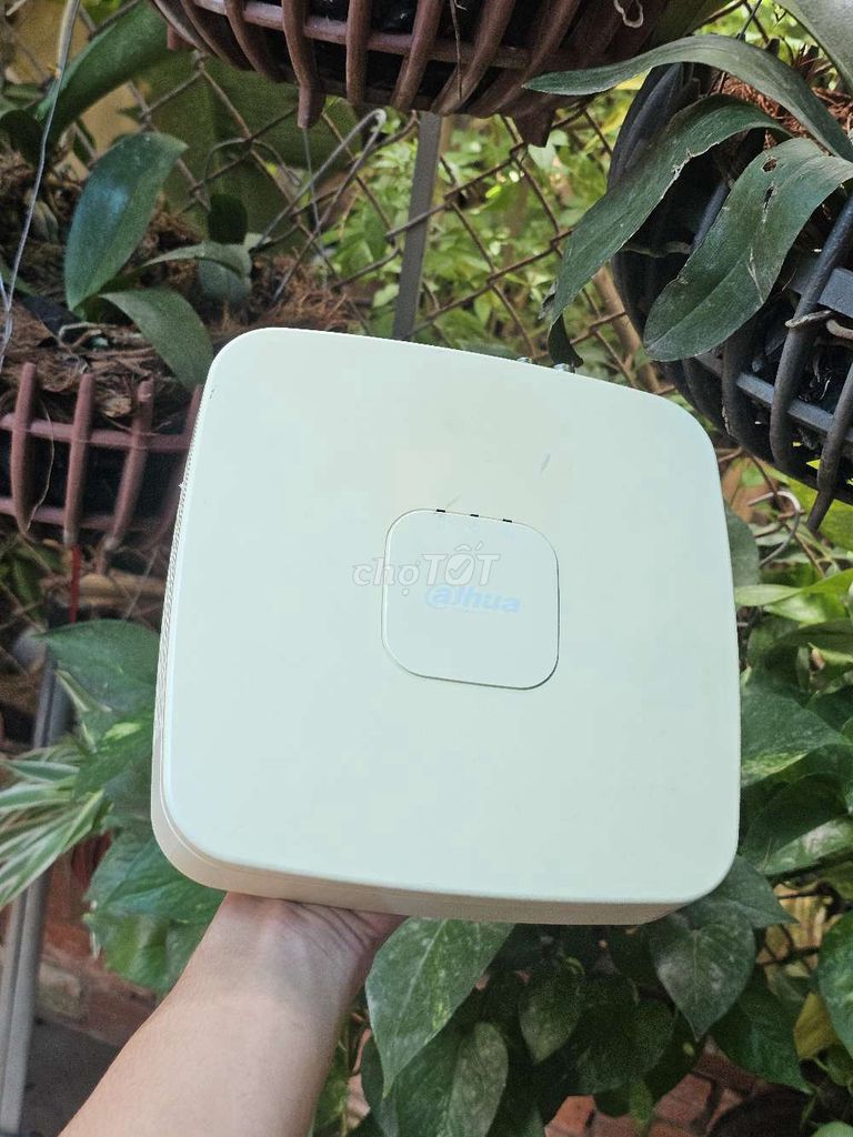 Đầu ghi hình Dahua 4104C (4 kênh). Mua bán Máy ảnh, Máy quay tại Thành phố Dĩ An Bình Dương được đăng bởi Hiệp Nguyễn hình 1