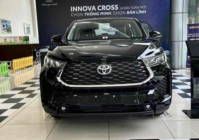 Toyota Innova Cross 2.0 2025 - 5000km xe siêu lươt. Mua bán Ô tô tại Quận Tân Phú Tp Hồ Chí Minh được đăng bởi TRƯƠNG THANH TUYỀN