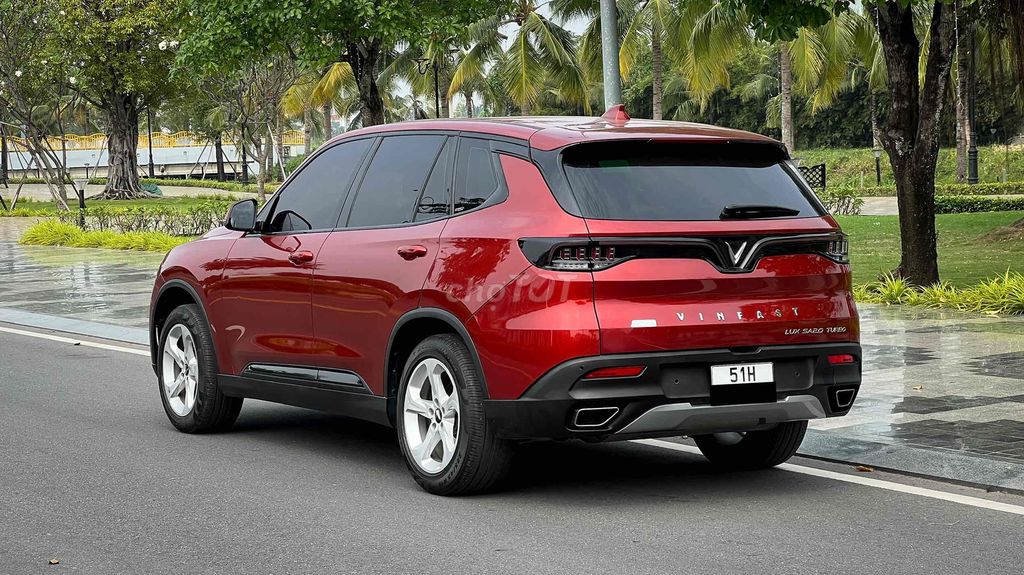 VinFast_Lux_SA 2.0 TURBO / Sản xuất : 2020