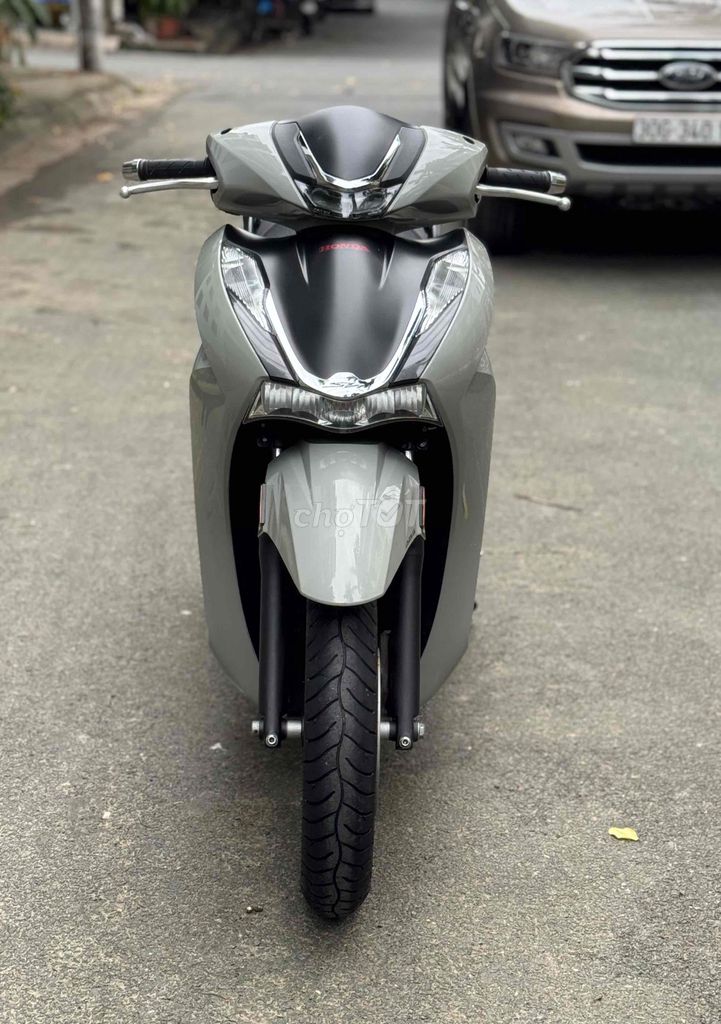honda Sh 350i máy thái xe đẹp như mới 9 chủ ký. Mua bán Xe máy tại Quận Gò Vấp Tp Hồ Chí Minh được đăng bởi CHXM 86 chuyên bán xe trả góp hình 3