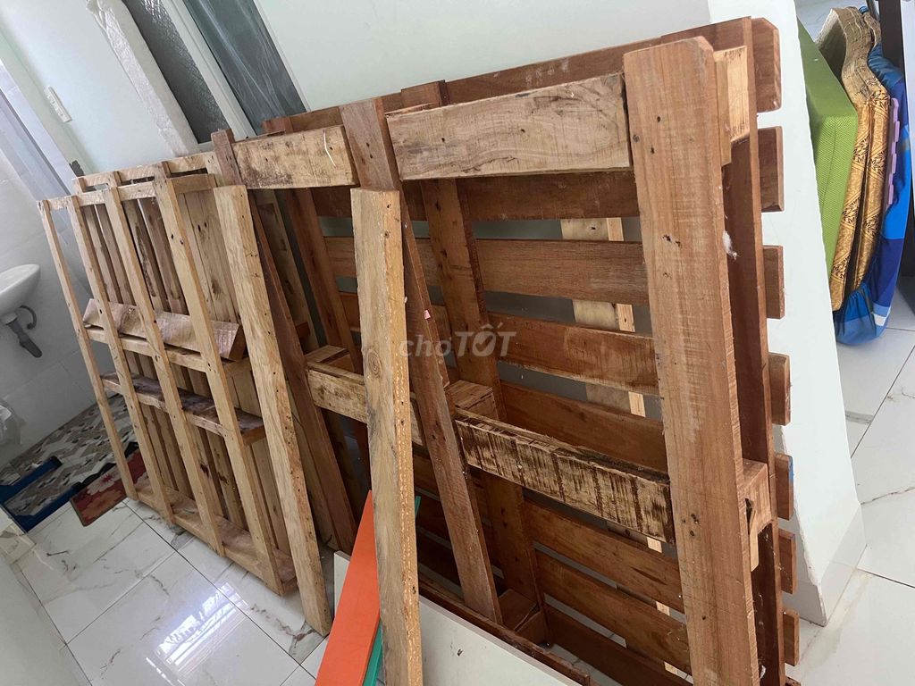 Pallet gỗ 1m2 x 1m2. Mua bán Giường, chăn ga gối nệm tại Thành phố Vũng Tàu Bà Rịa - Vũng Tàu được đăng bởi Chuyen Vu hình 1