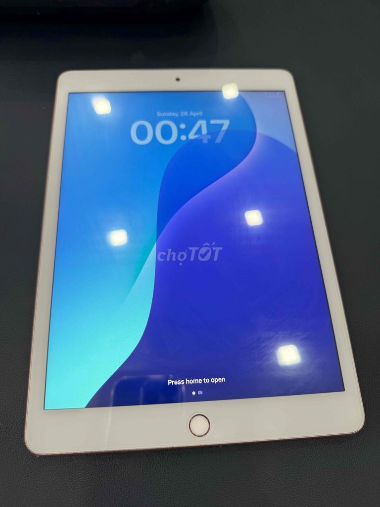 Apple iPad Gen 7 32GB Vàng. Mua bán Máy tính bảng tại Quận Tân Bình Tp Hồ Chí Minh được đăng bởi Minh Nhật hình 1