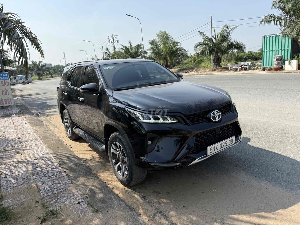 Toyota Fortuner 2022 Legender 2.4AT  - 50000KM